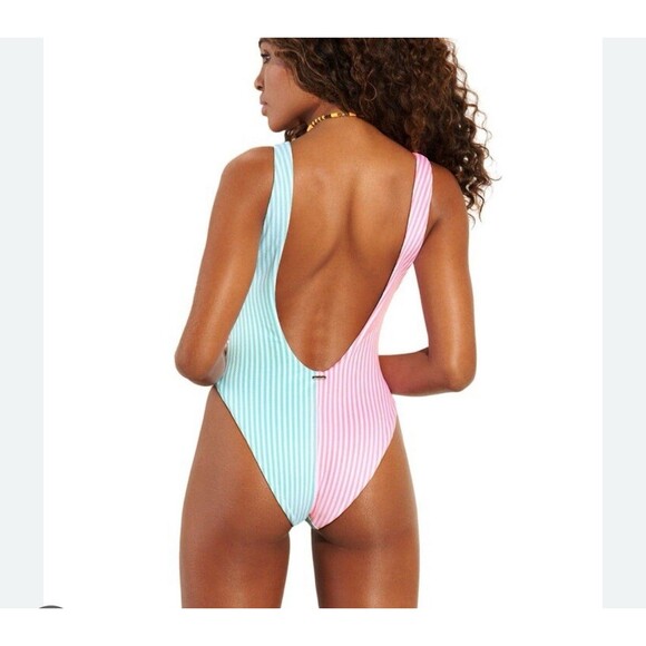 Maaji M STRIPES Floral Kristin Reversible Swimsuit * FLAWED* Seam Repair 1/4 In - Picture 7 of 14